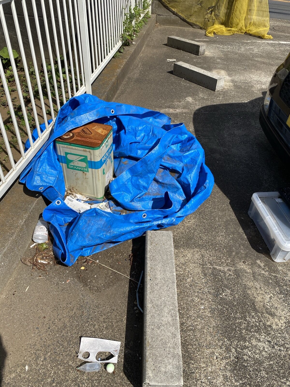 駐車場の残置物
